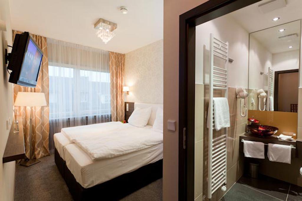 Metropol-Rooms Düsseldorf Habitación foto
