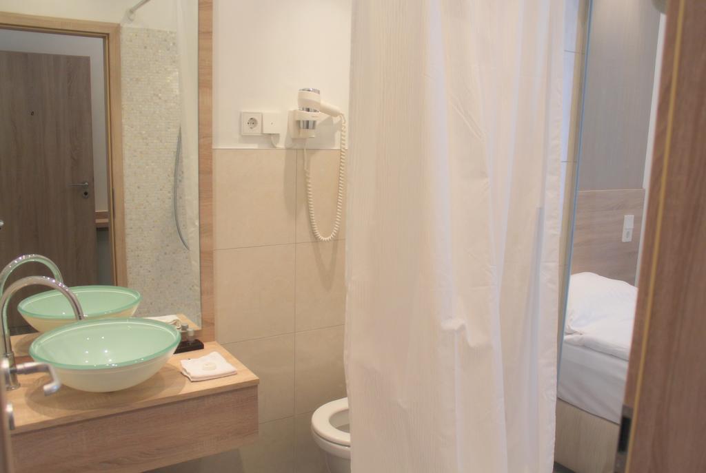 Metropol-Rooms Düsseldorf Habitación foto